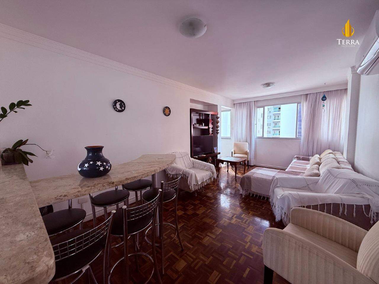 Edifício Alfa Centauro Apartamento com 3 quartos, Centro: 