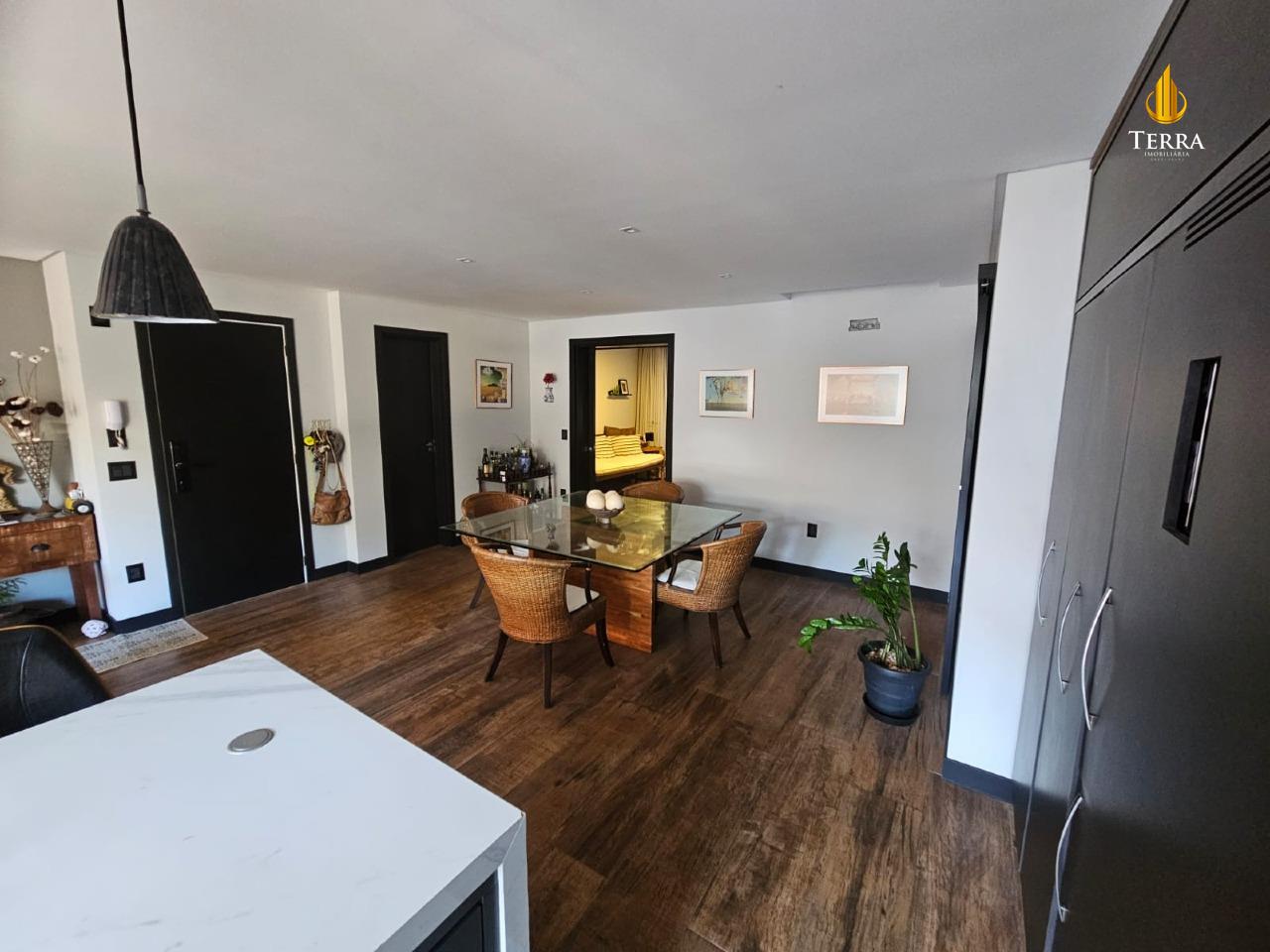 Edifício Amores do Mar Apartamento com 3 quartos, Praia dos Amores: 