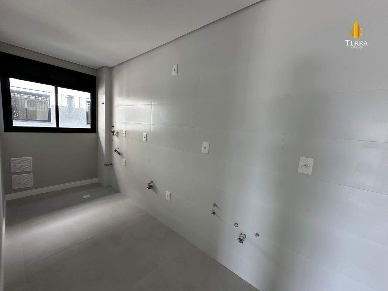 Portal da Brava Residencial Apartamento com 2 quartos, Praia dos Amores: 