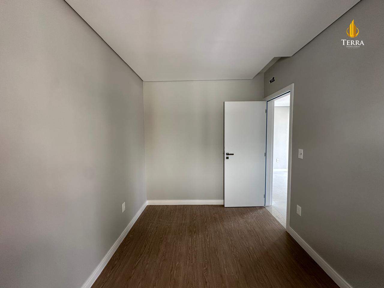 Portal da Brava Residencial Apartamento com 2 quartos, Praia dos Amores: 