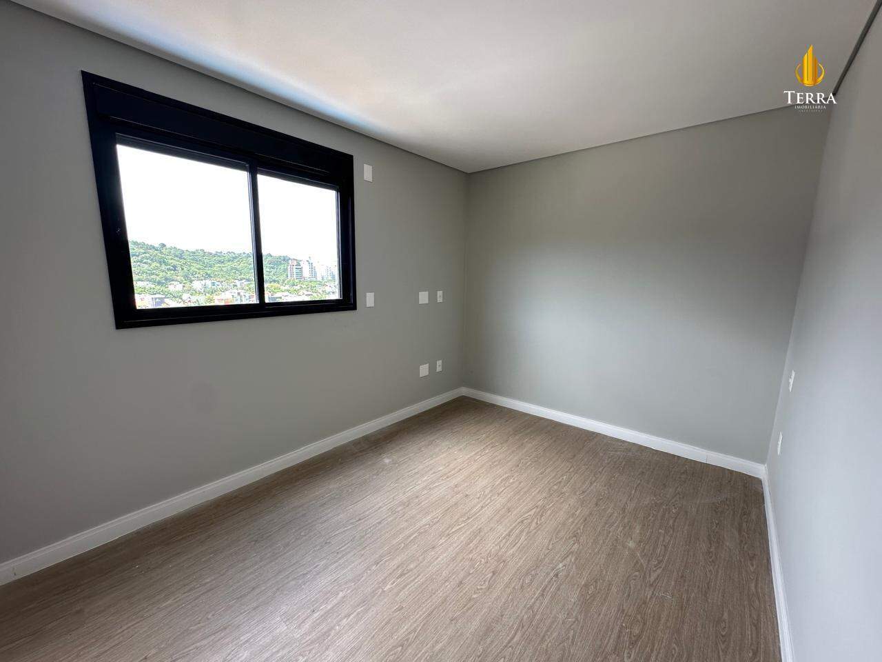 Portal da Brava Residencial Apartamento com 2 quartos, Praia dos Amores: 