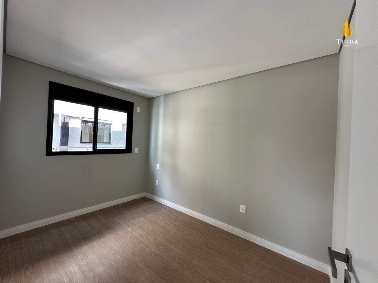 Portal da Brava Residencial Apartamento com 2 quartos, Praia dos Amores: 