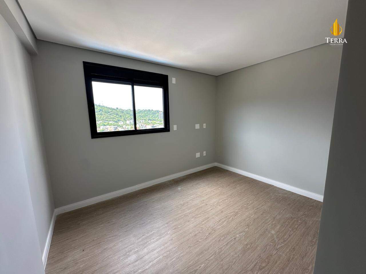 Portal da Brava Residencial Apartamento com 2 quartos, Praia dos Amores: 