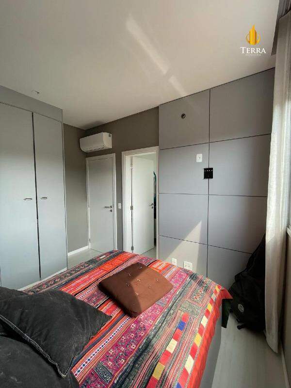 Condomínio Helicônia Apartamento com 2 quartos, Praia Brava: 