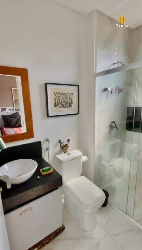 Condomínio Helicônia Apartamento com 2 quartos, Praia Brava: 