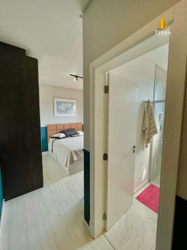 Condomínio Helicônia Apartamento com 2 quartos, Praia Brava: 
