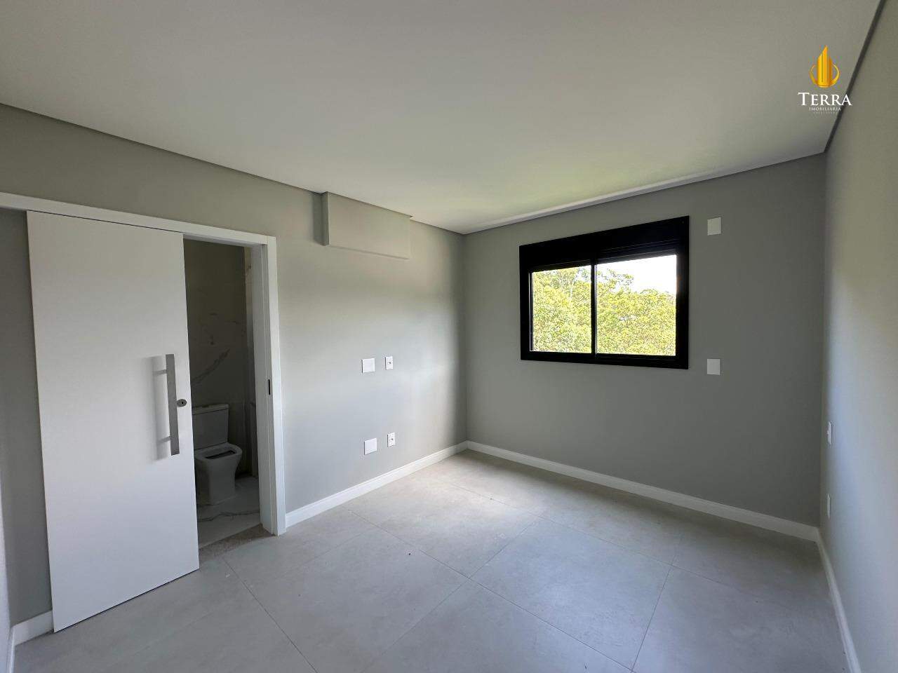 Portal da Brava Residencial Apartamento com 2 quartos, Praia dos Amores: 