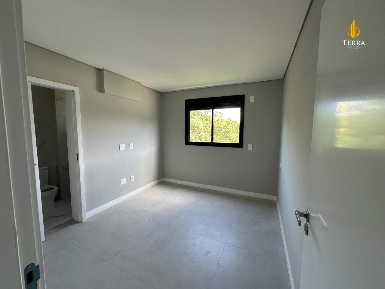 Portal da Brava Residencial Apartamento com 2 quartos, Praia dos Amores: 