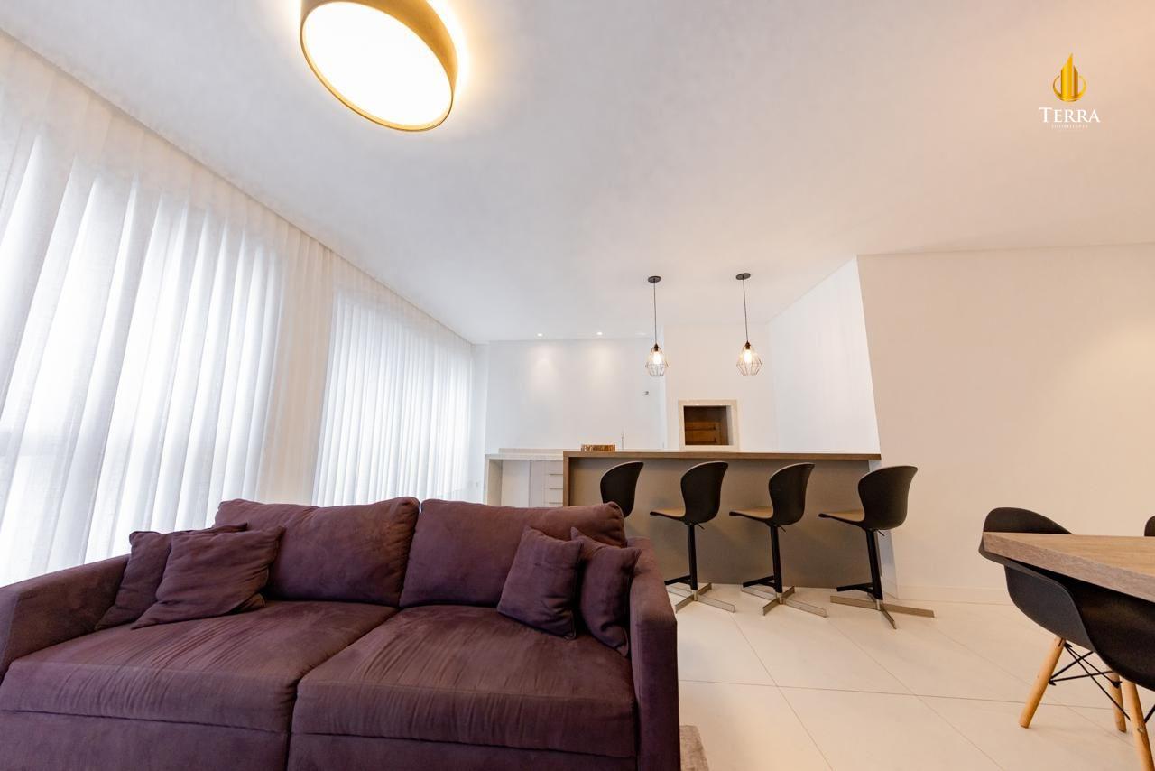 Royal Tower Residence Apartamento com 4 quartos, Centro: 