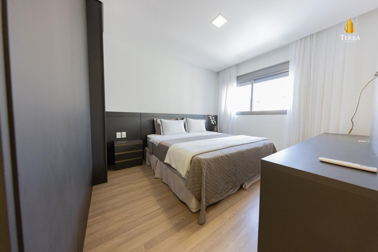 Royal Tower Residence Apartamento com 4 quartos, Centro: