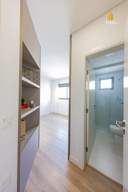 Royal Tower Residence Apartamento com 4 quartos, Centro: