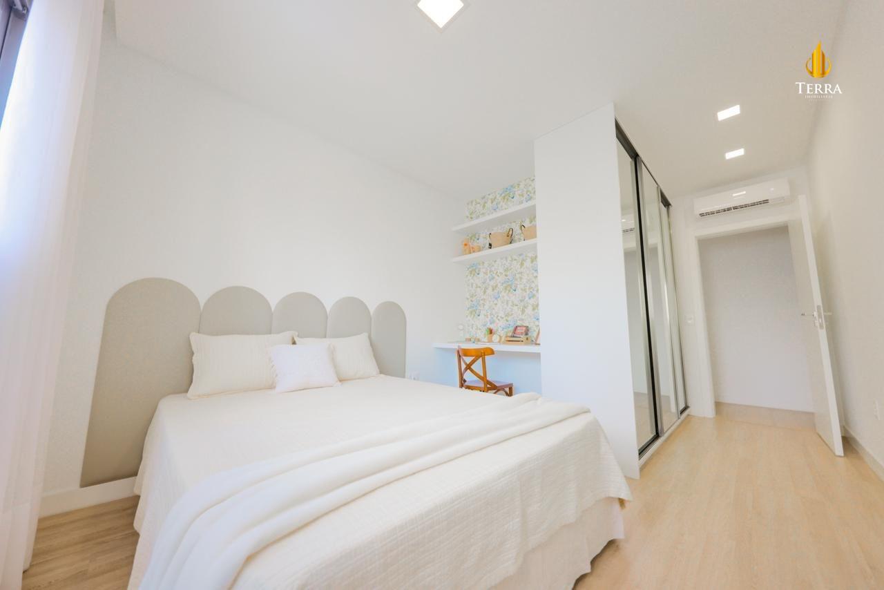 Royal Tower Residence Apartamento com 4 quartos, Centro: