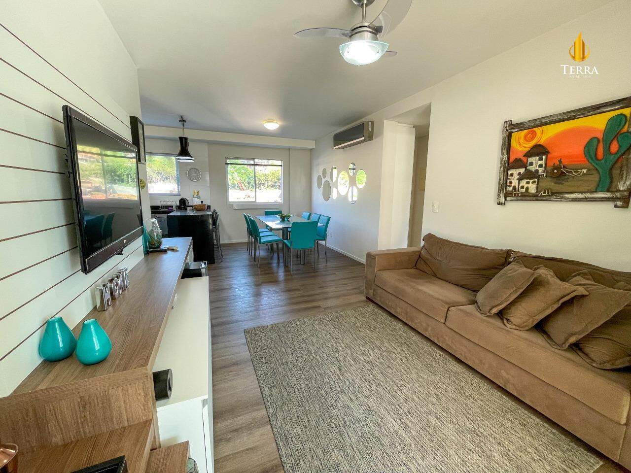 Aloha Home Resort Apartamento com 3 quartos, Praia Brava: 