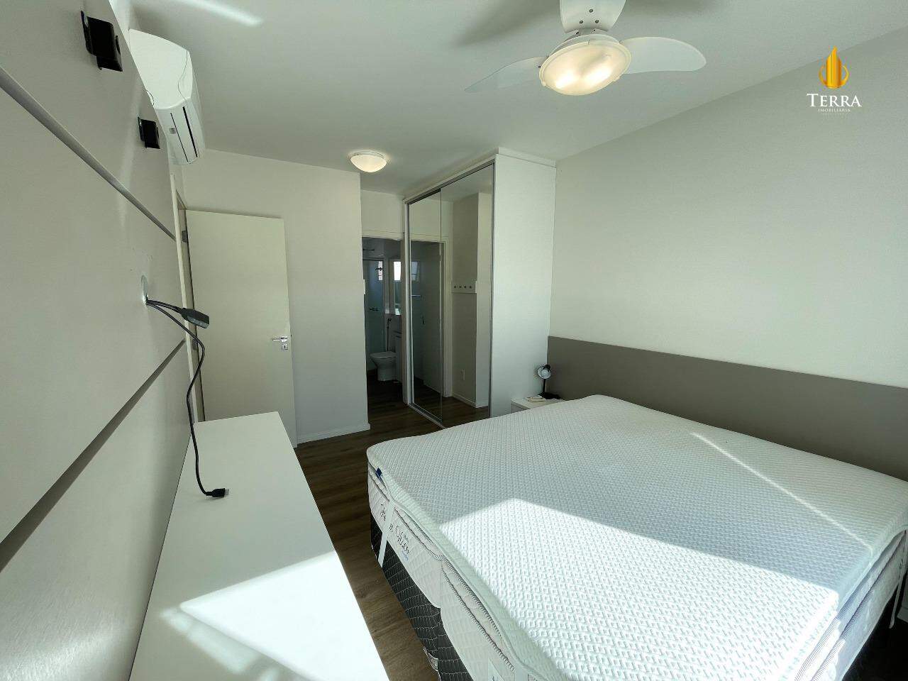 Aloha Home Resort Apartamento com 3 quartos, Praia Brava: 