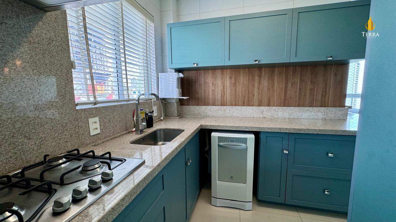 Porto da Barra Apartamento com 3 quartos, Centro: 