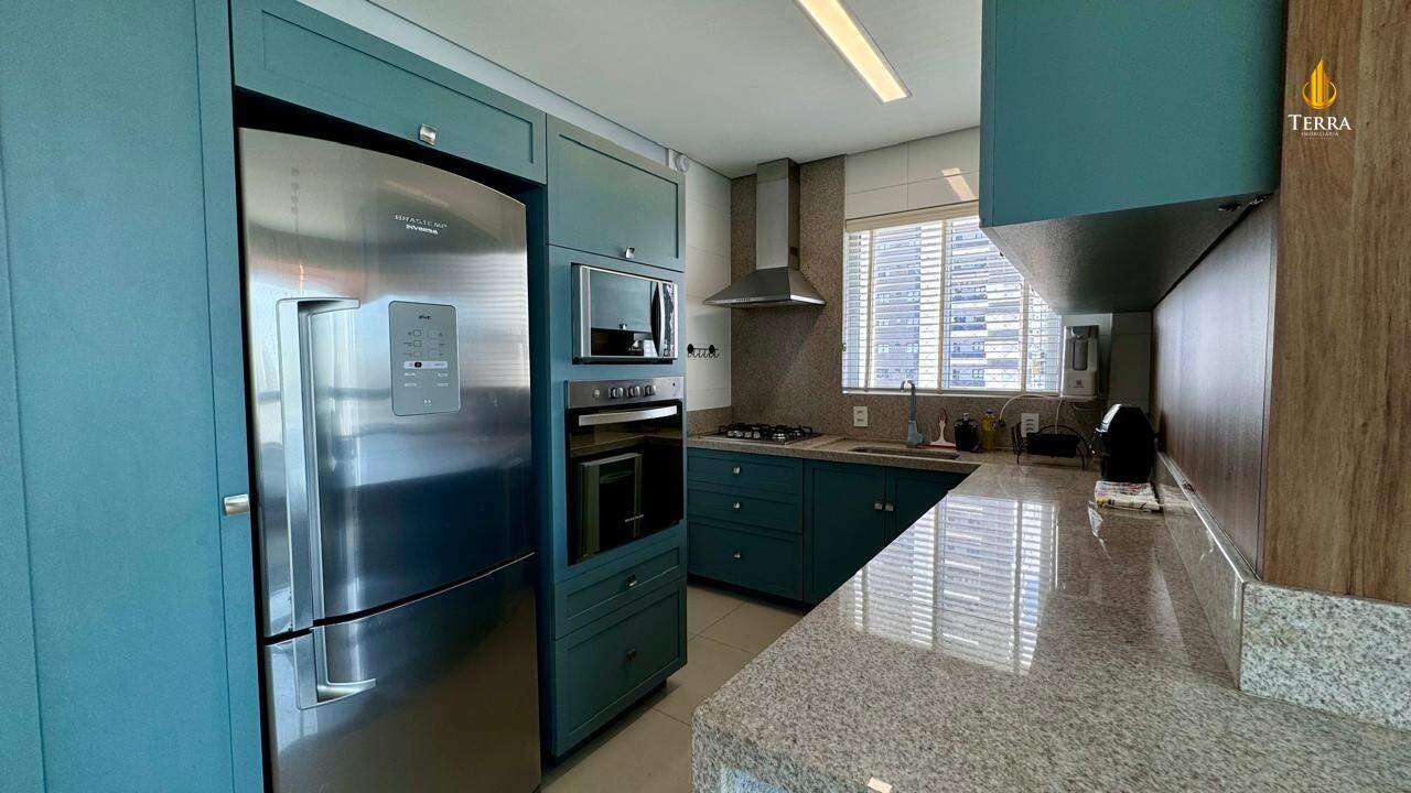 Porto da Barra Apartamento com 3 quartos, Centro: 