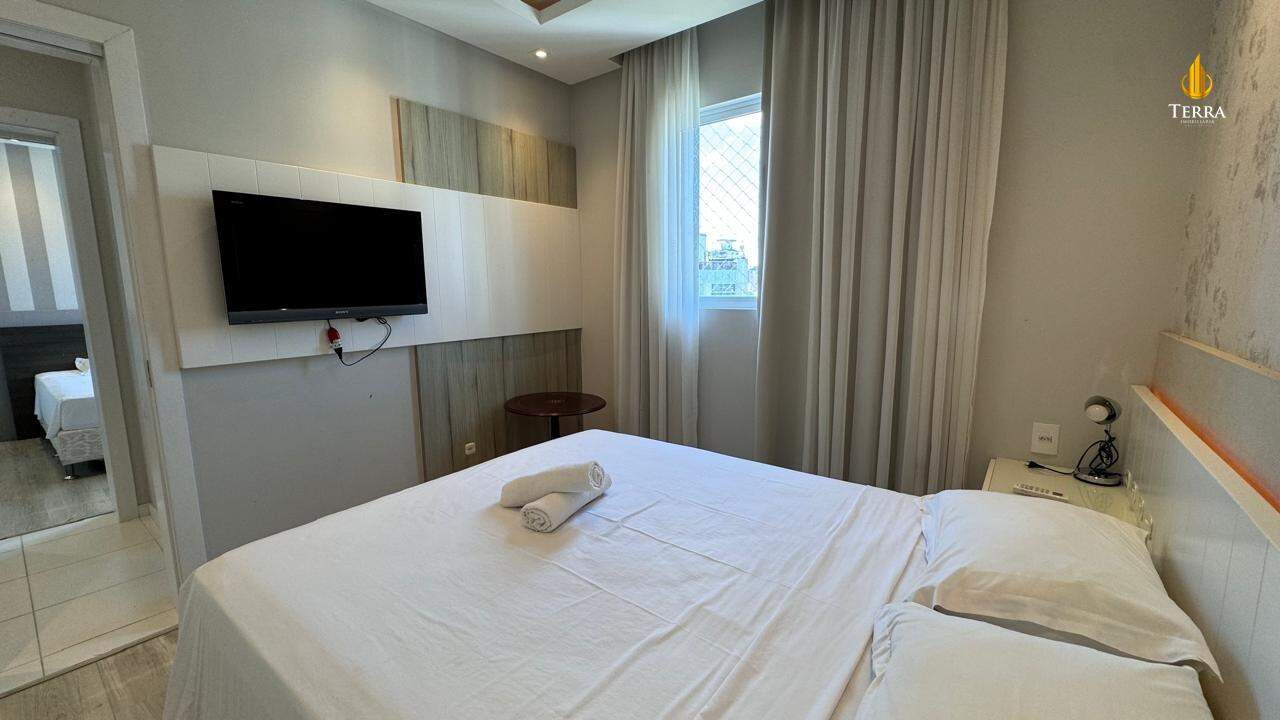 Porto da Barra Apartamento com 3 quartos, Centro: 