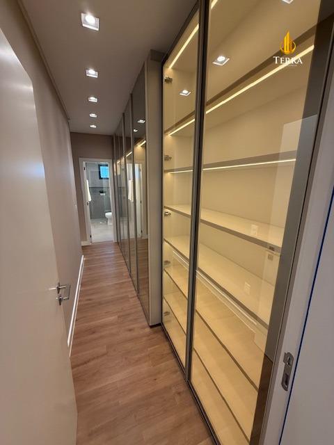 Sun Beach Residence Apartamento com 4 quartos, Centro: 