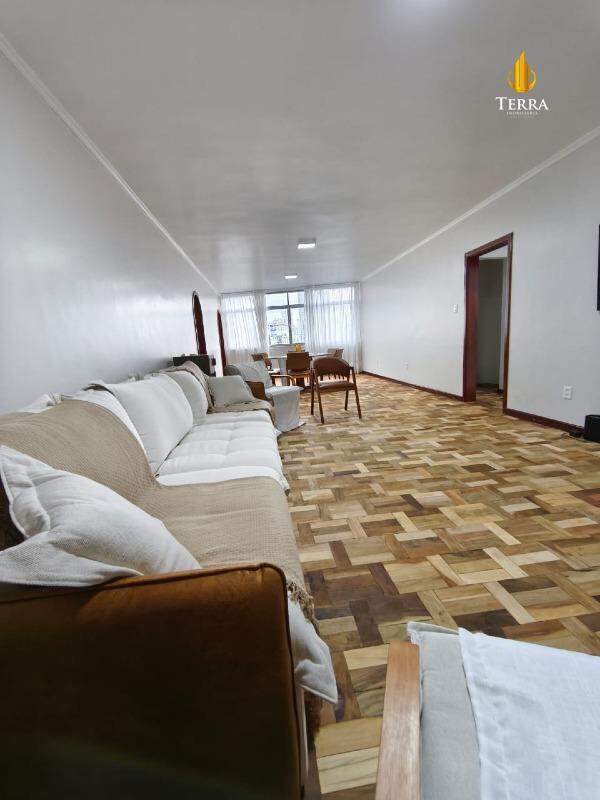 Edifício Imperador Apartamento com 4 quartos, Centro: