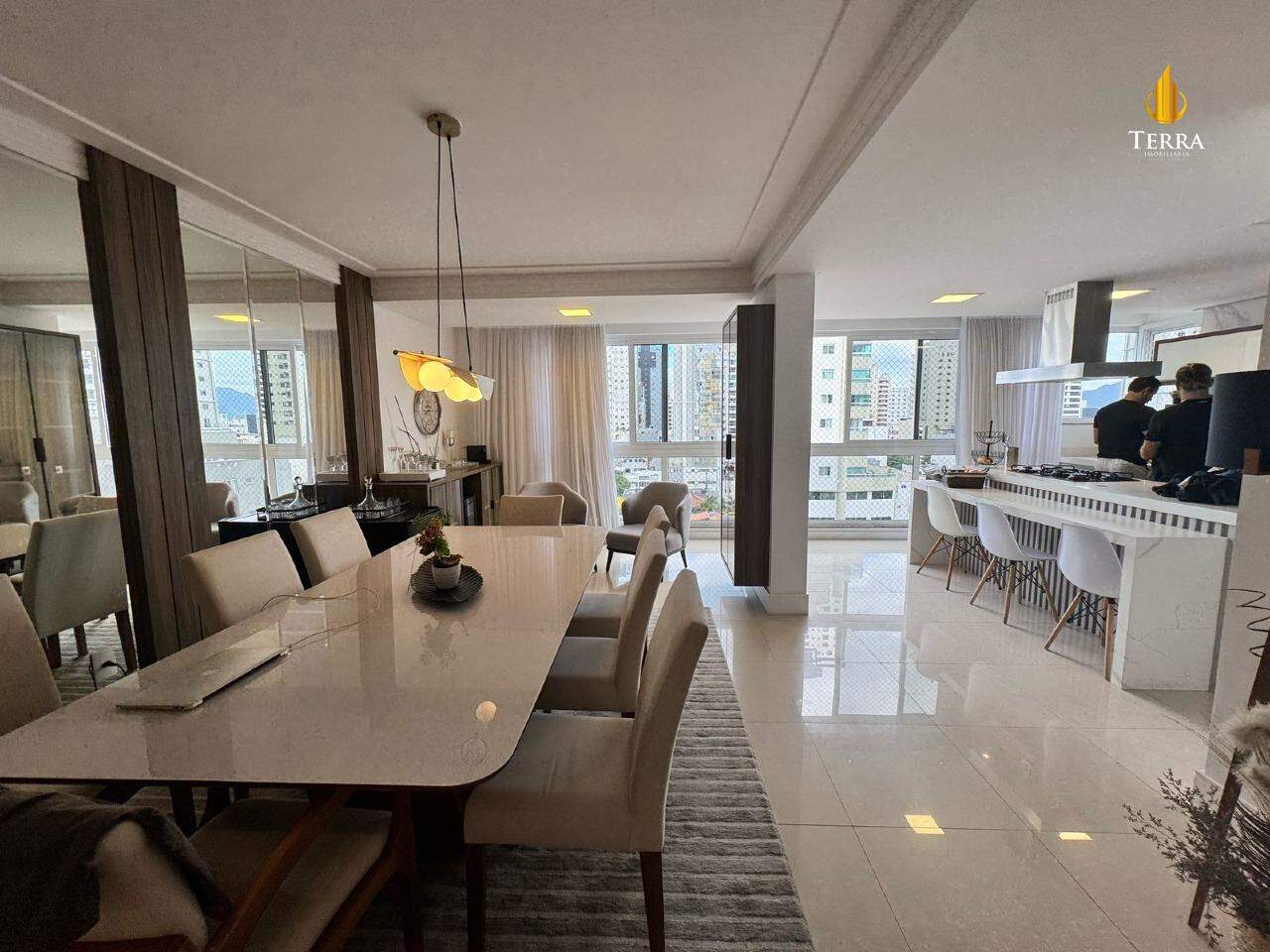 Costa Atlântica Apartamento com 3 quartos, Centro: 