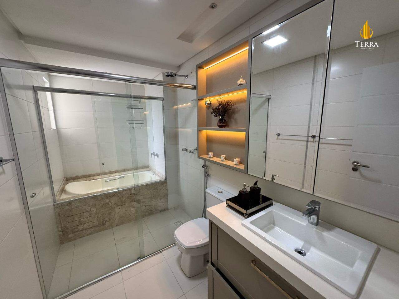 Costa Atlântica Apartamento com 3 quartos, Centro: 