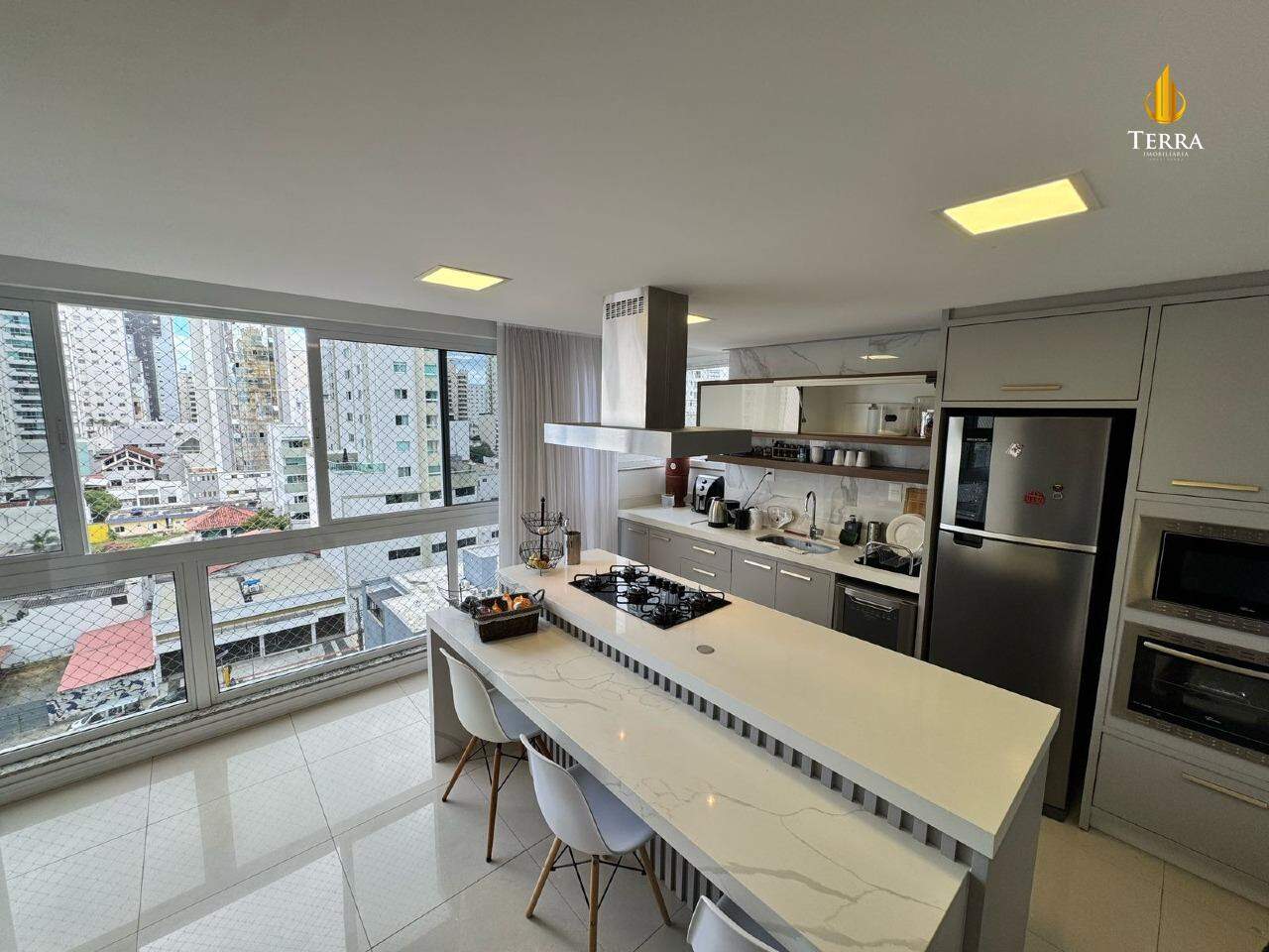Costa Atlântica Apartamento com 3 quartos, Centro: 