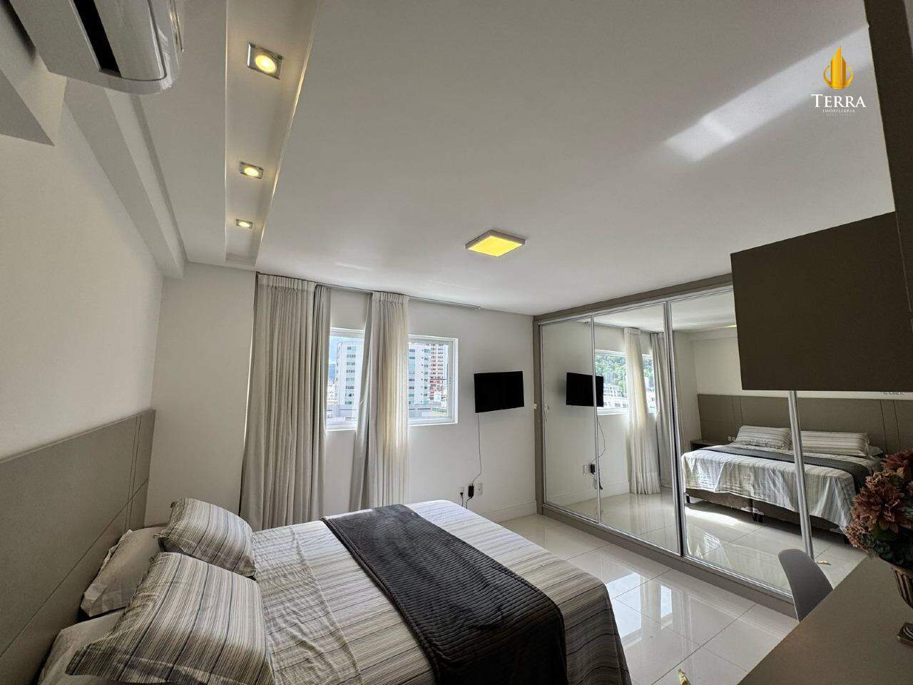 Costa Atlântica Apartamento com 3 quartos, Centro: 