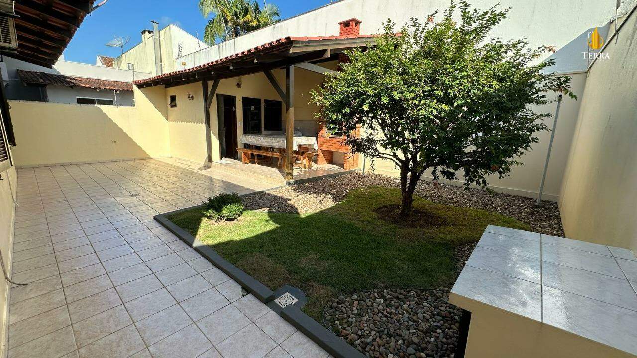  Casa com 4 quartos, Dom Bosco: 