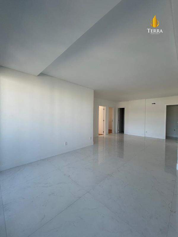 Brava Select Apartamento com 3 quartos, Praia Brava: 