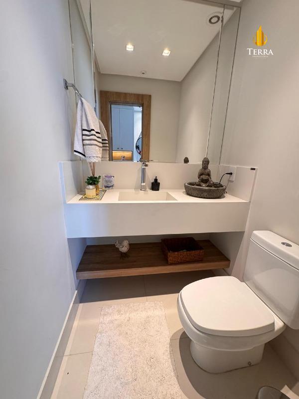 Splendia Tower Apartamento com 3 quartos, Centro: 