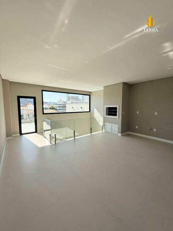  Sobrado com 3 quartos, Centro: 