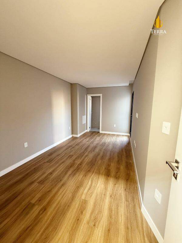 Sobrado com 3 quartos, Centro: