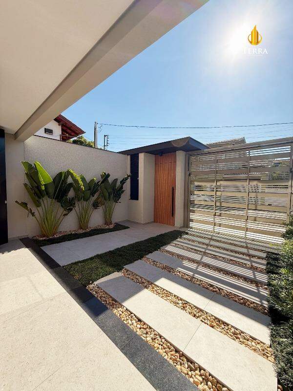 Sobrado com 3 quartos, Centro: