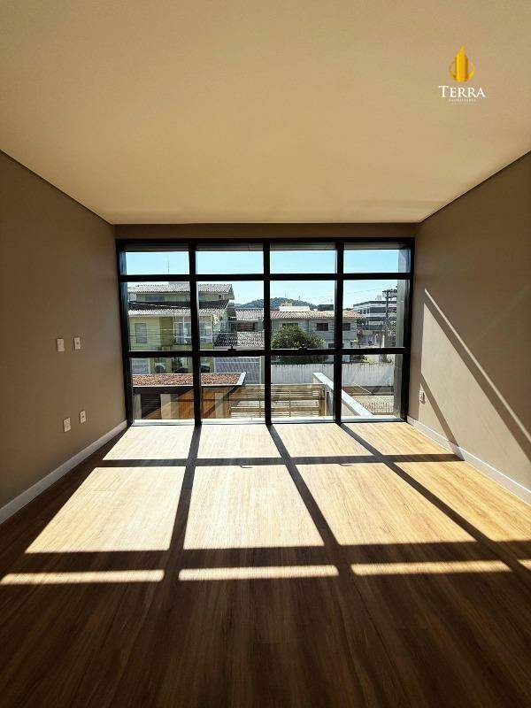  Sobrado com 3 quartos, Centro: 