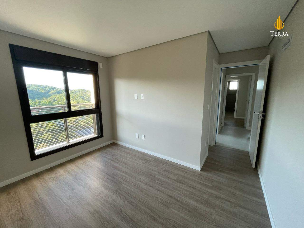 Torres da Brava - Brisa Apartamento com 3 quartos, Praia Brava: 
