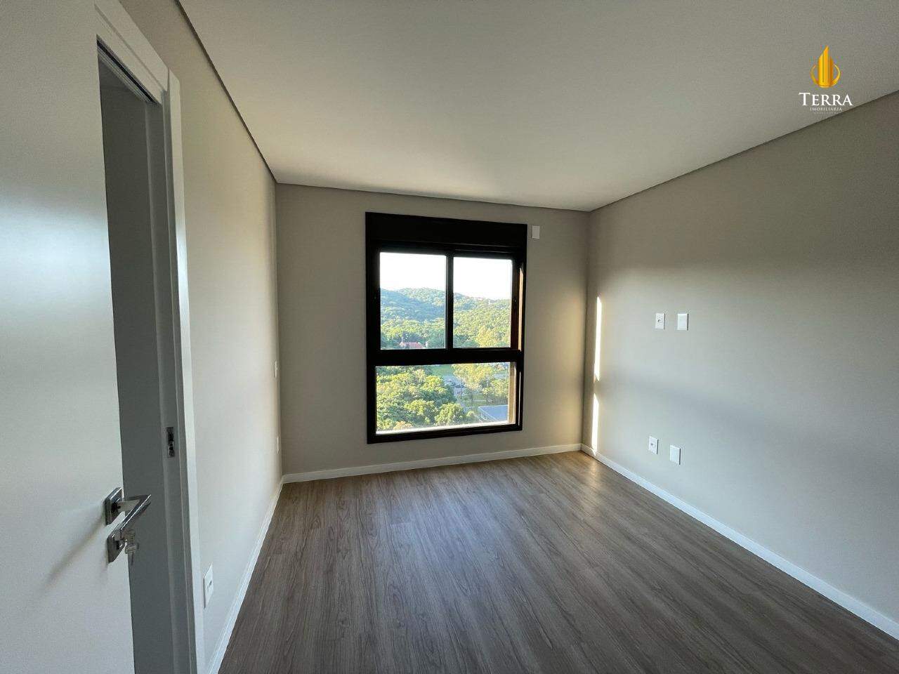 Torres da Brava - Brisa Apartamento com 3 quartos, Praia Brava: 