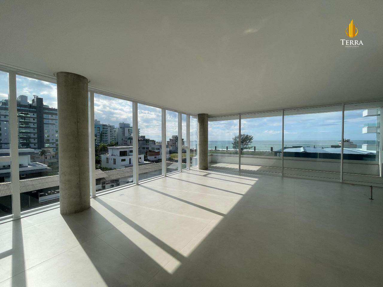 Riva Praia Brava Apartamento com 3 quartos, Praia Brava: 