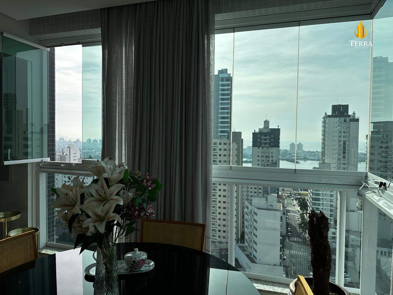 Edifício Marettimo Residencial Apartamento com 3 quartos, Centro: