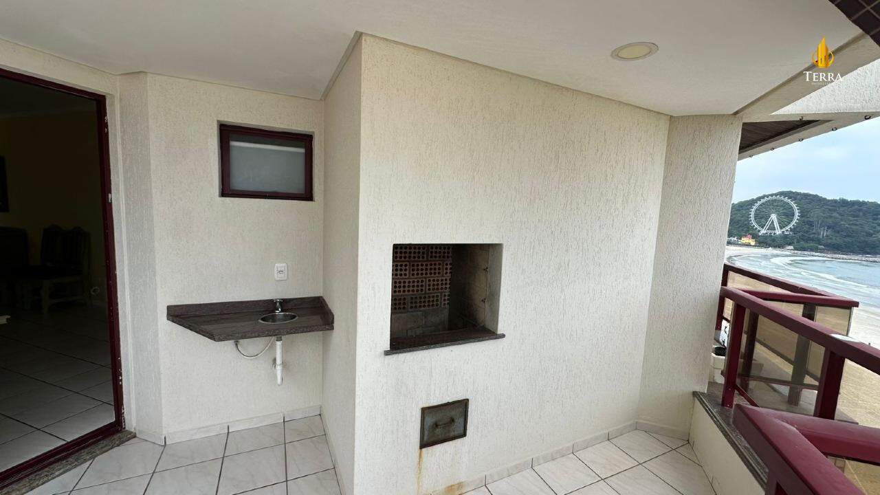  Apartamento com 3 quartos, Centro: 