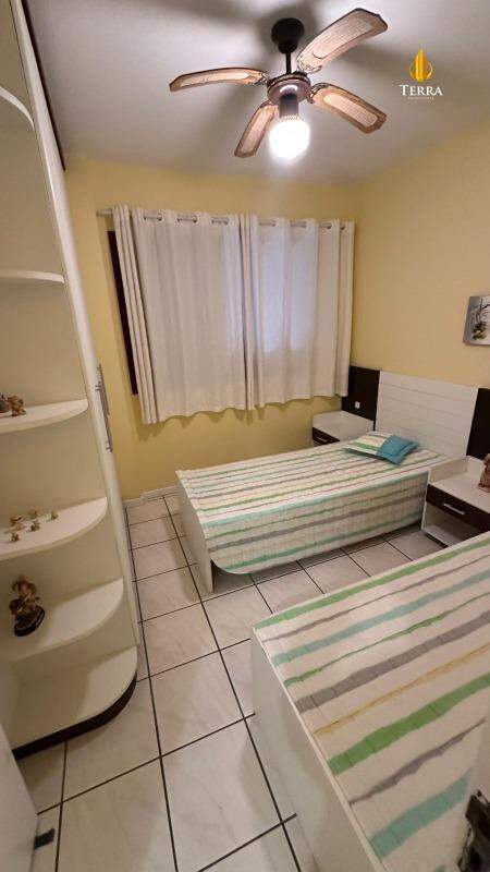  Apartamento com 3 quartos, Centro: 