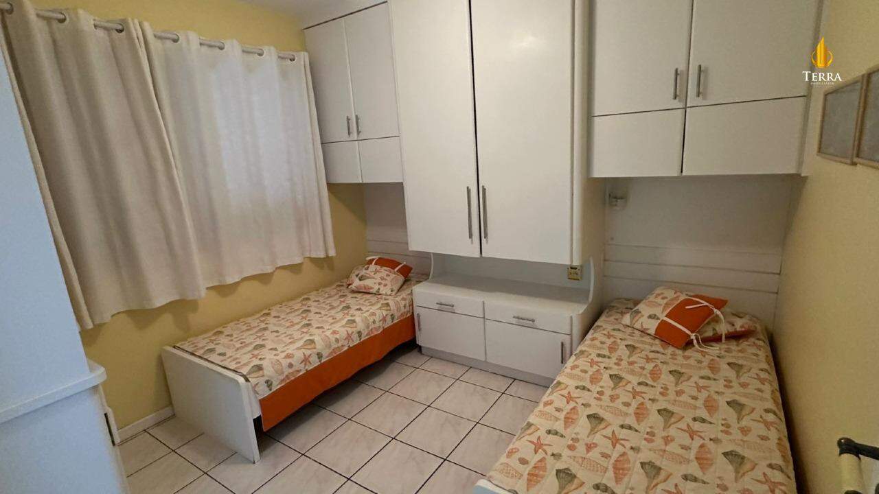  Apartamento com 3 quartos, Centro: 