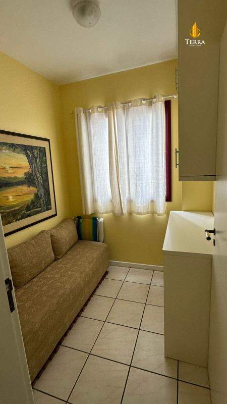  Apartamento com 3 quartos, Centro: 