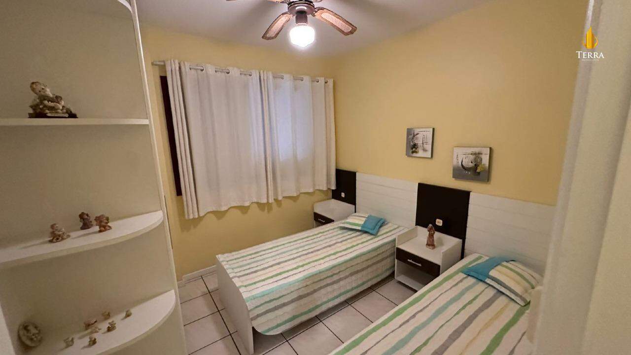  Apartamento com 3 quartos, Centro: 