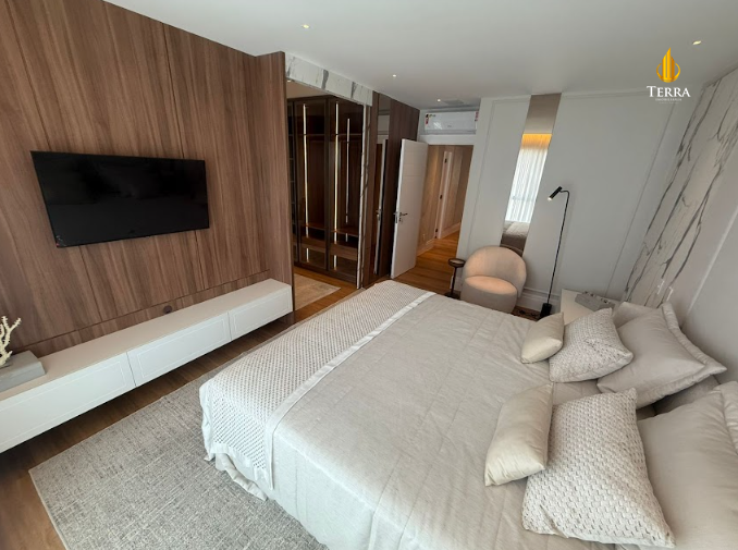 Skyline Tower Apartamento com 3 quartos, Pioneiros: 