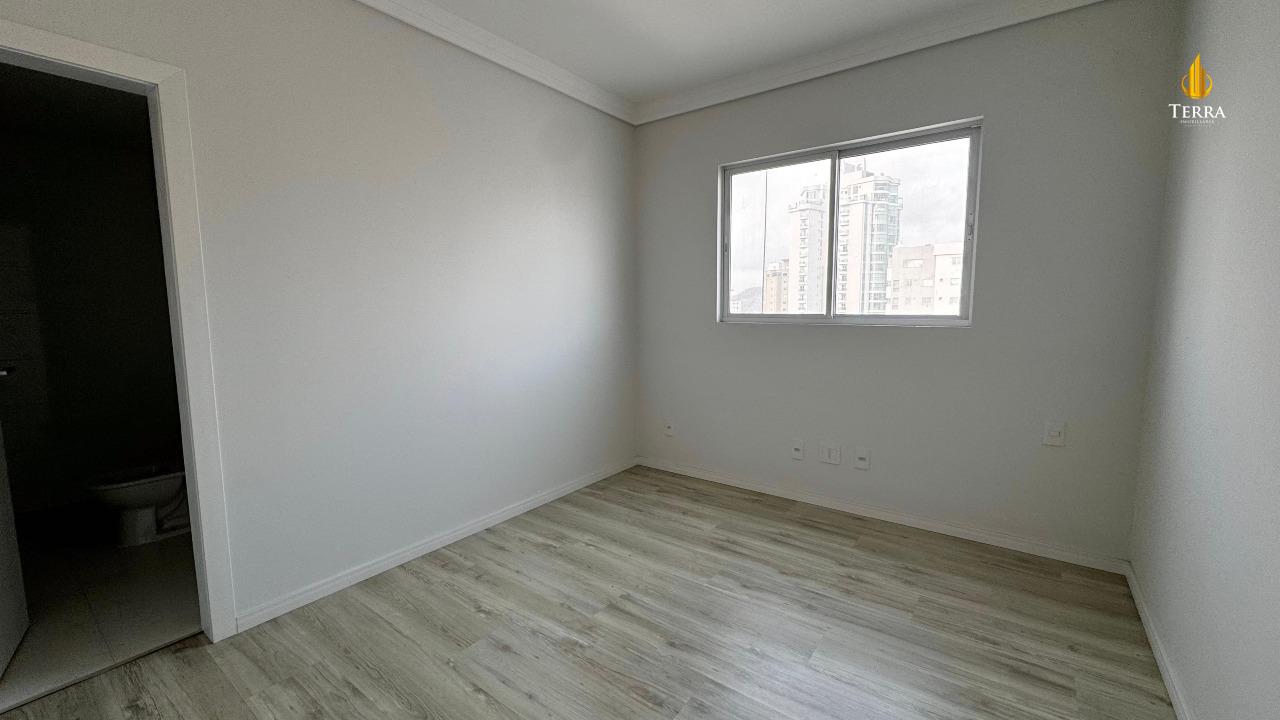 Porto da Barra Apartamento com 3 quartos, Centro: 