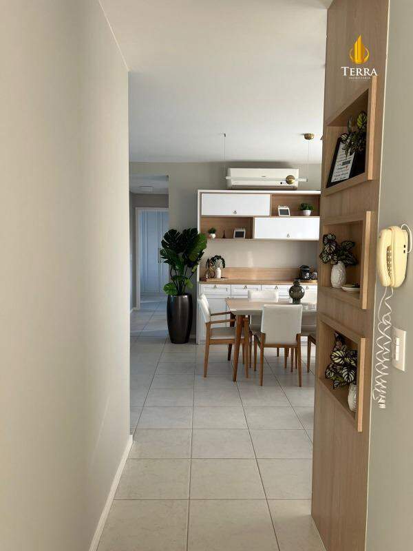 Aloha Home Resort Apartamento com 3 quartos, Praia Brava: 
