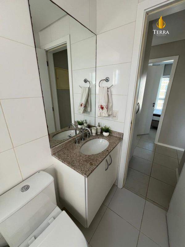 Aloha Home Resort Apartamento com 3 quartos, Praia Brava: 