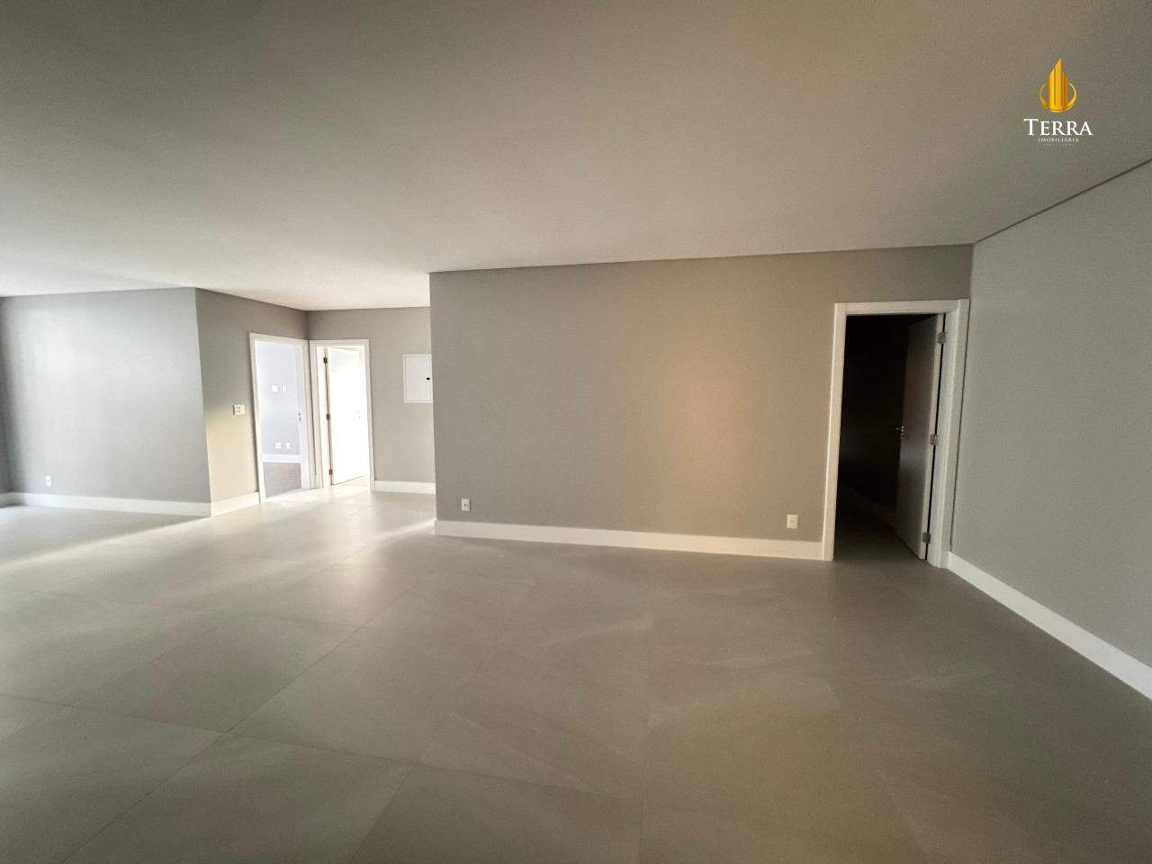 Ocean Wind Praia Brava Apartamento com 3 quartos, Praia Brava: 