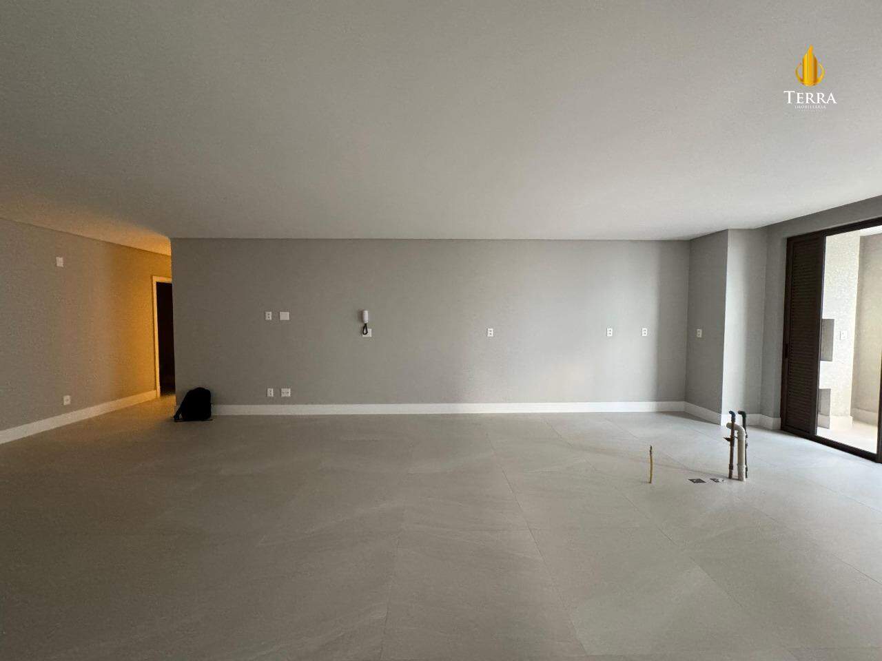 Ocean Wind Praia Brava Apartamento com 3 quartos, Praia Brava: 