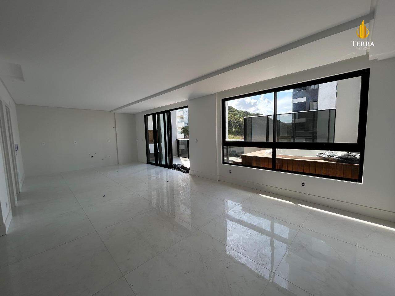 Brava Select Apartamento com 3 quartos, Praia Brava: 